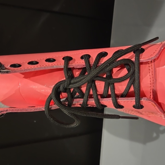 Doc Martens Boots- rare color! Melon pink - Picture 14 of 17